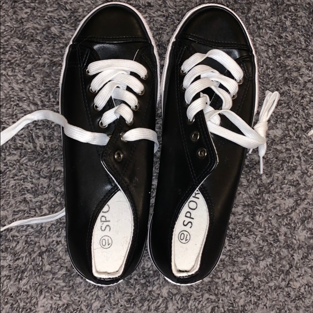 Super cute black and white fashion shoes